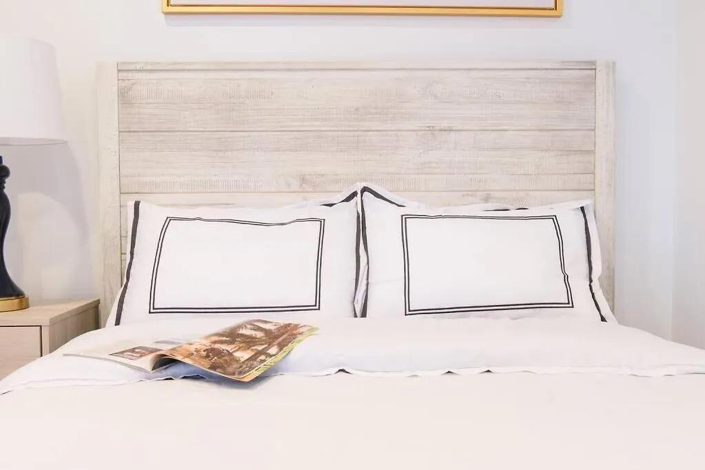 Apartment 69-5A Celebrate The Season Modern Lower East Side 1Br Apt New York