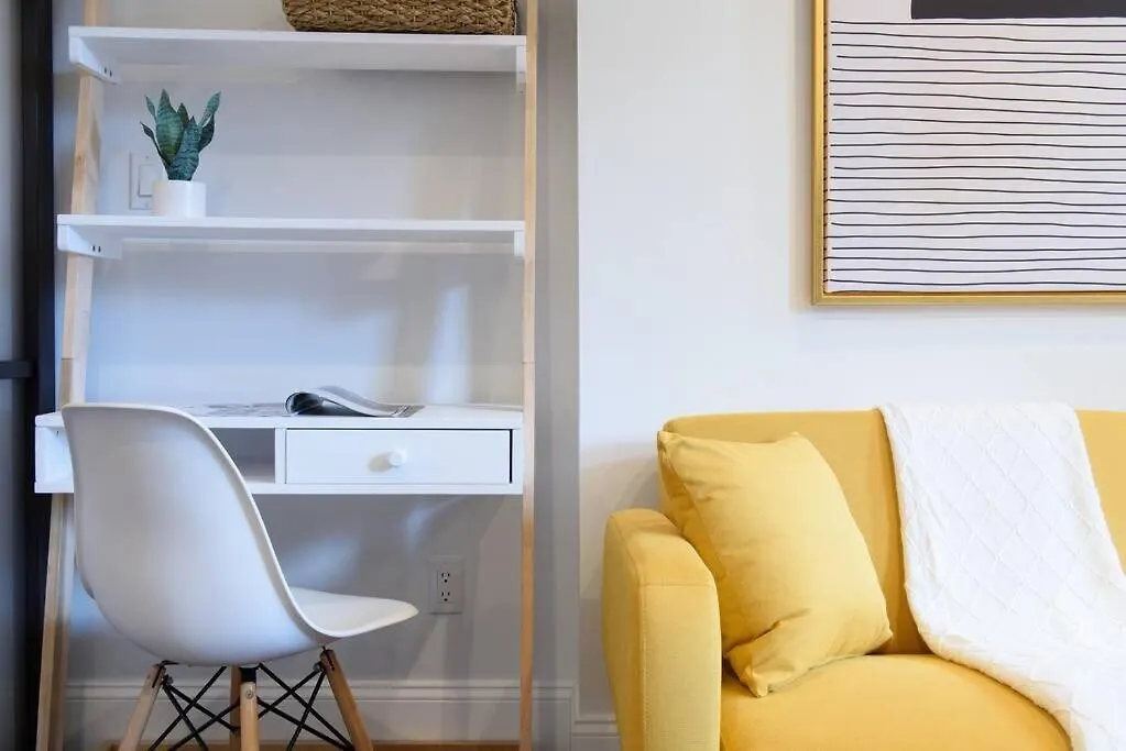 69-5A Celebrate The Season Modern Lower East Side 1Br Apt New York