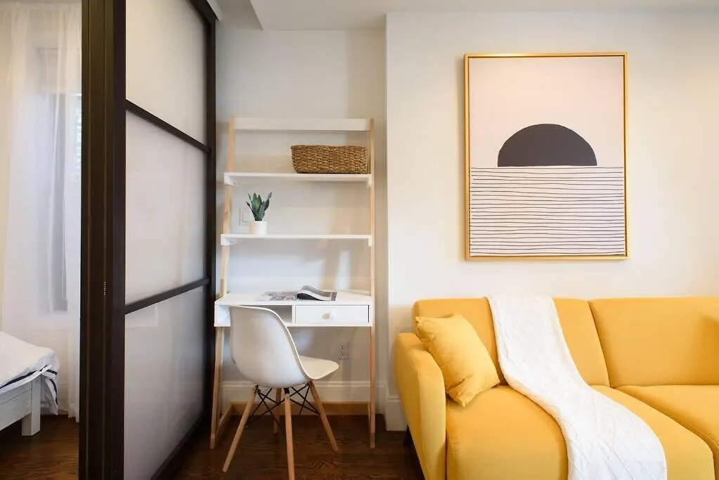 69-5A Celebrate The Season Modern Lower East Side 1Br Apt New York